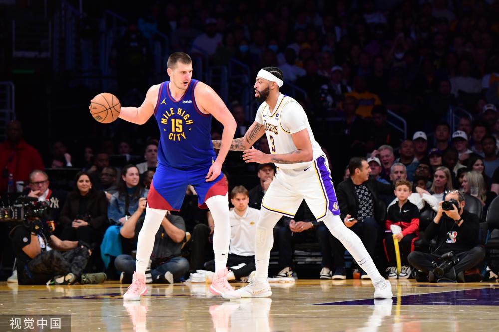 次在英超联 次在英超联