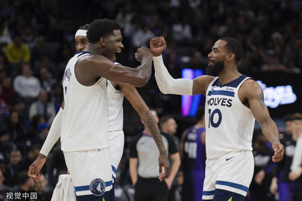 一个充满希 一个充满希